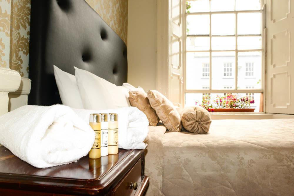 Finnegans Hostel And B&B Accommodation トラリー エクステリア 写真